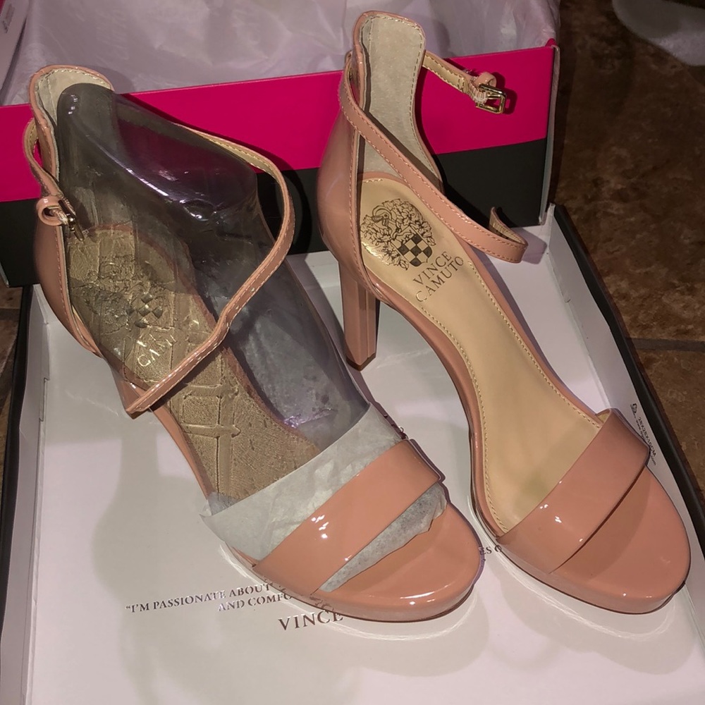 Heels - Picture 4 of 6